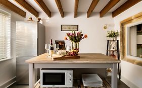Magnolia Cottage